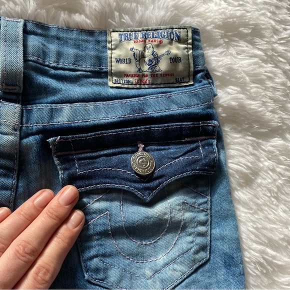 True Religion Girls acid wash jeans w pink stitching size 8 - Picture 13 of 15
